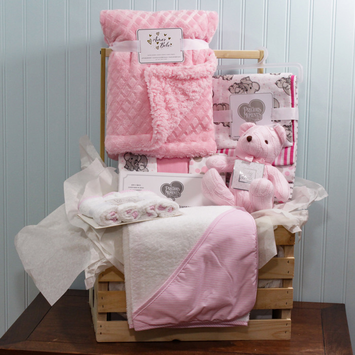 16 Piece Baby Blankets and Bath Crate Set, Pink