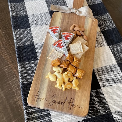 Customized charcuterie board