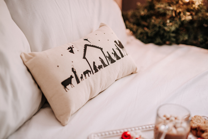 Christmas Nativity Throw Pillow