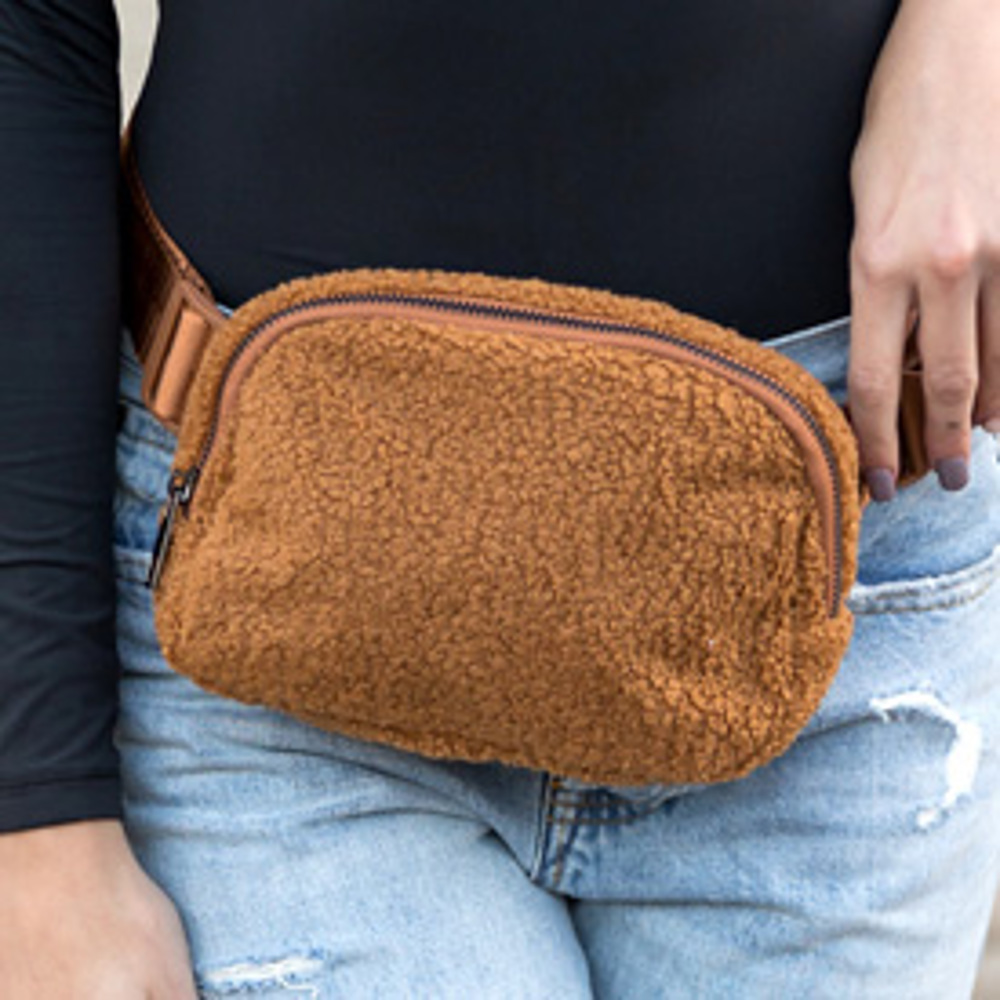 Lola Boucle Sherpa Sling/Belt Bag | AILI'S CORNER