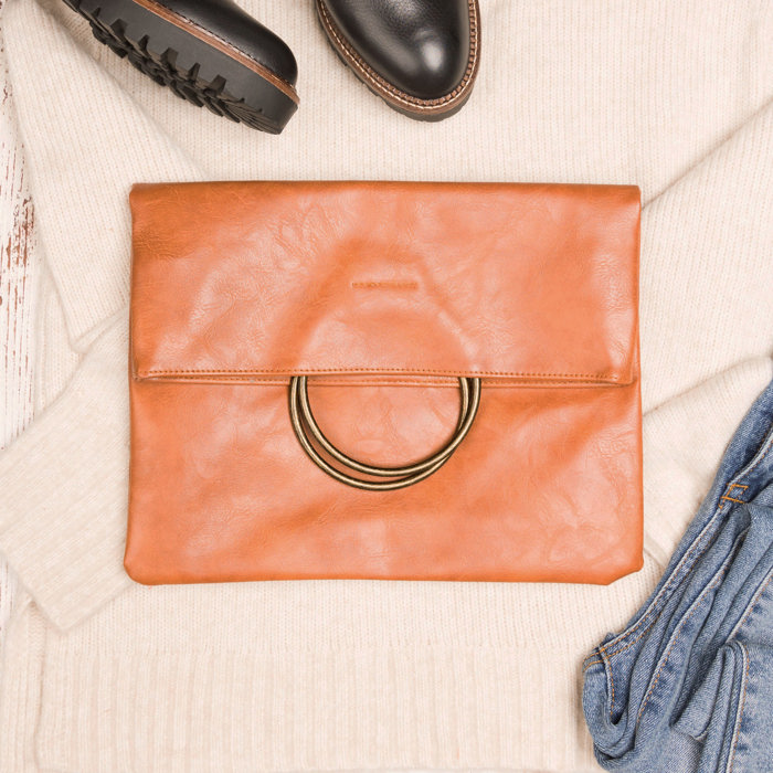 Fold-over O-ring Clutch