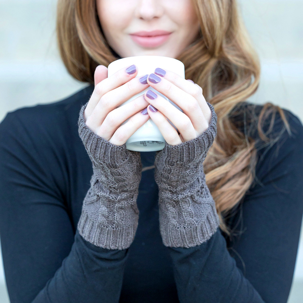 Cable Knit Short Handwarmers | AILI'S CORNER