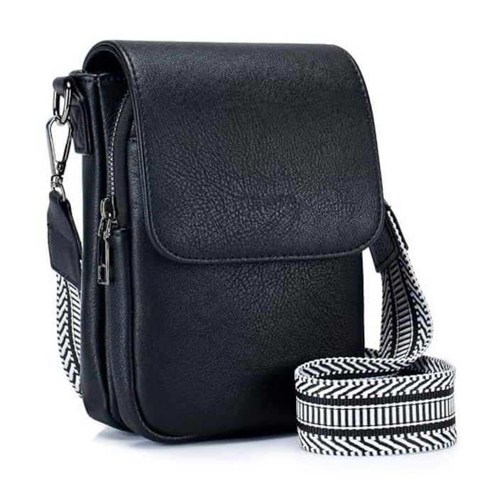 Whitney Foldover Compact Crossbody | AILI'S CORNER