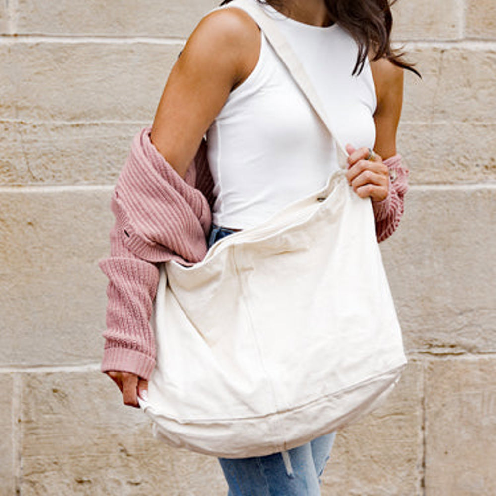 Oversize Canvas Messenger Bag | AILI'S CORNER