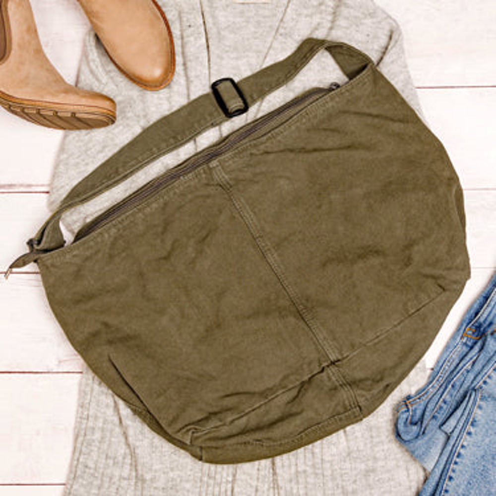 Oversize Canvas Messenger Bag | AILI'S CORNER