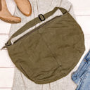 Olive Oversize Canvas Messenger Bag | AILI'S CORNER