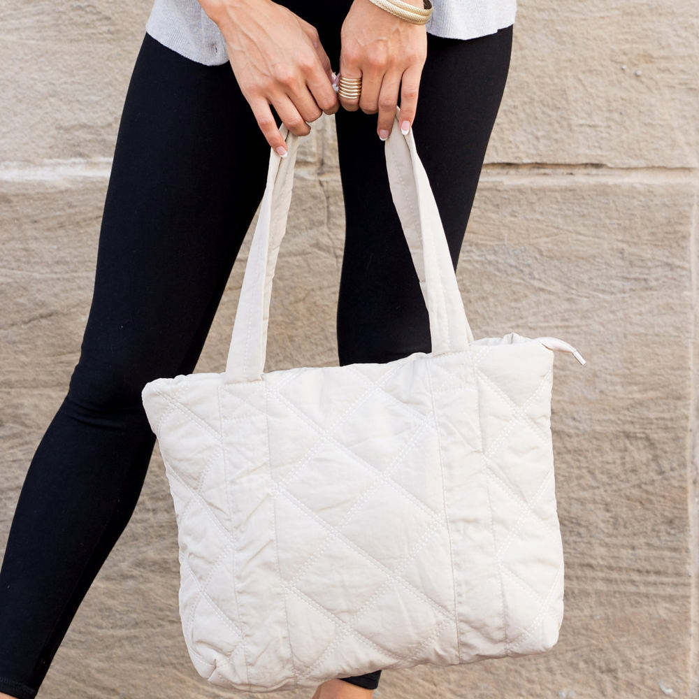 Quilted Tote | AILI'S CORNER