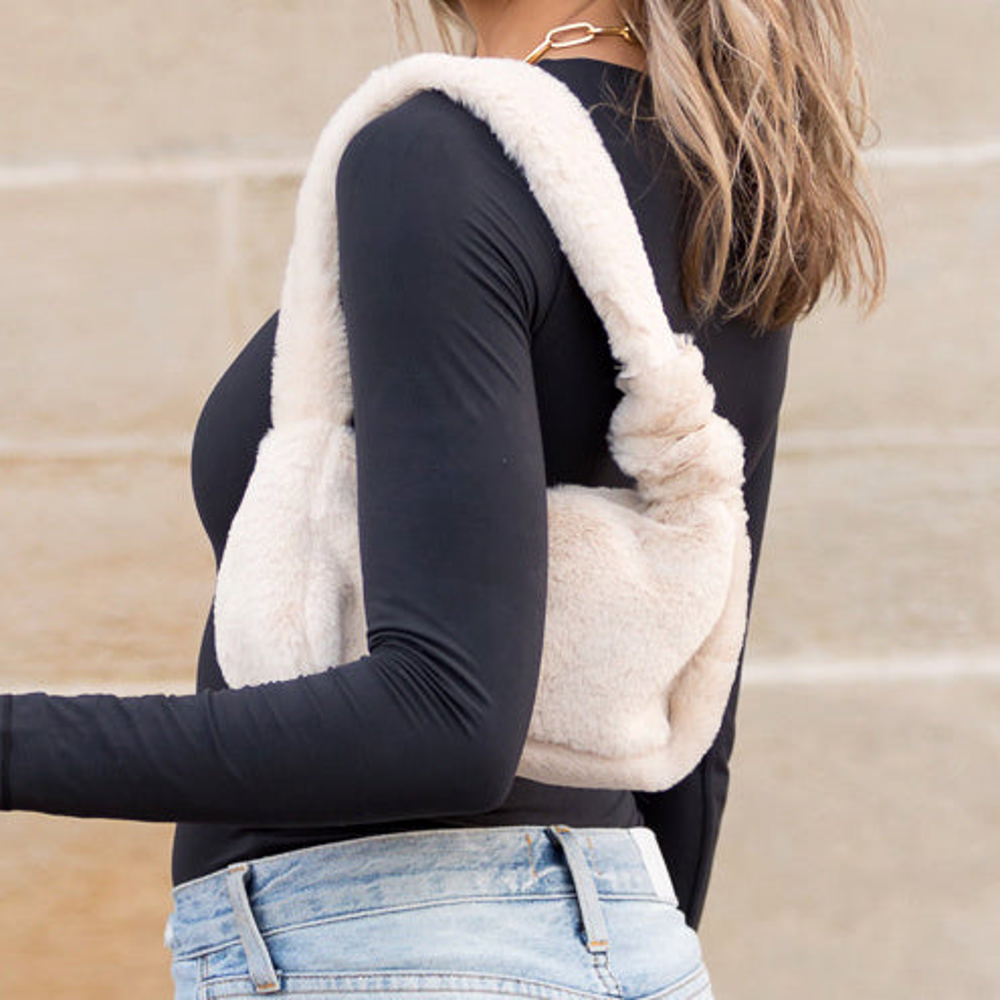 Izzie Plush Shoulder Bag | AILI'S CORNER