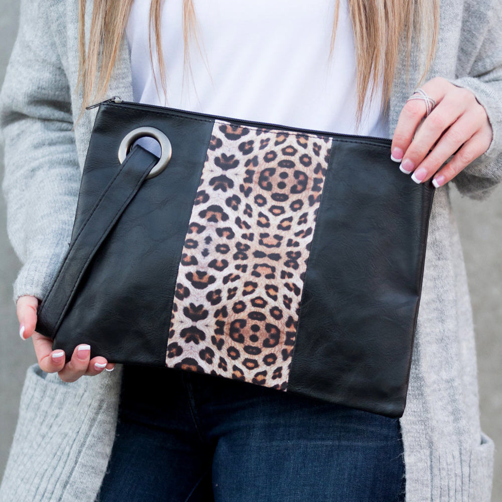 Leopard Dual Tone Clutch | AILI'S CORNER