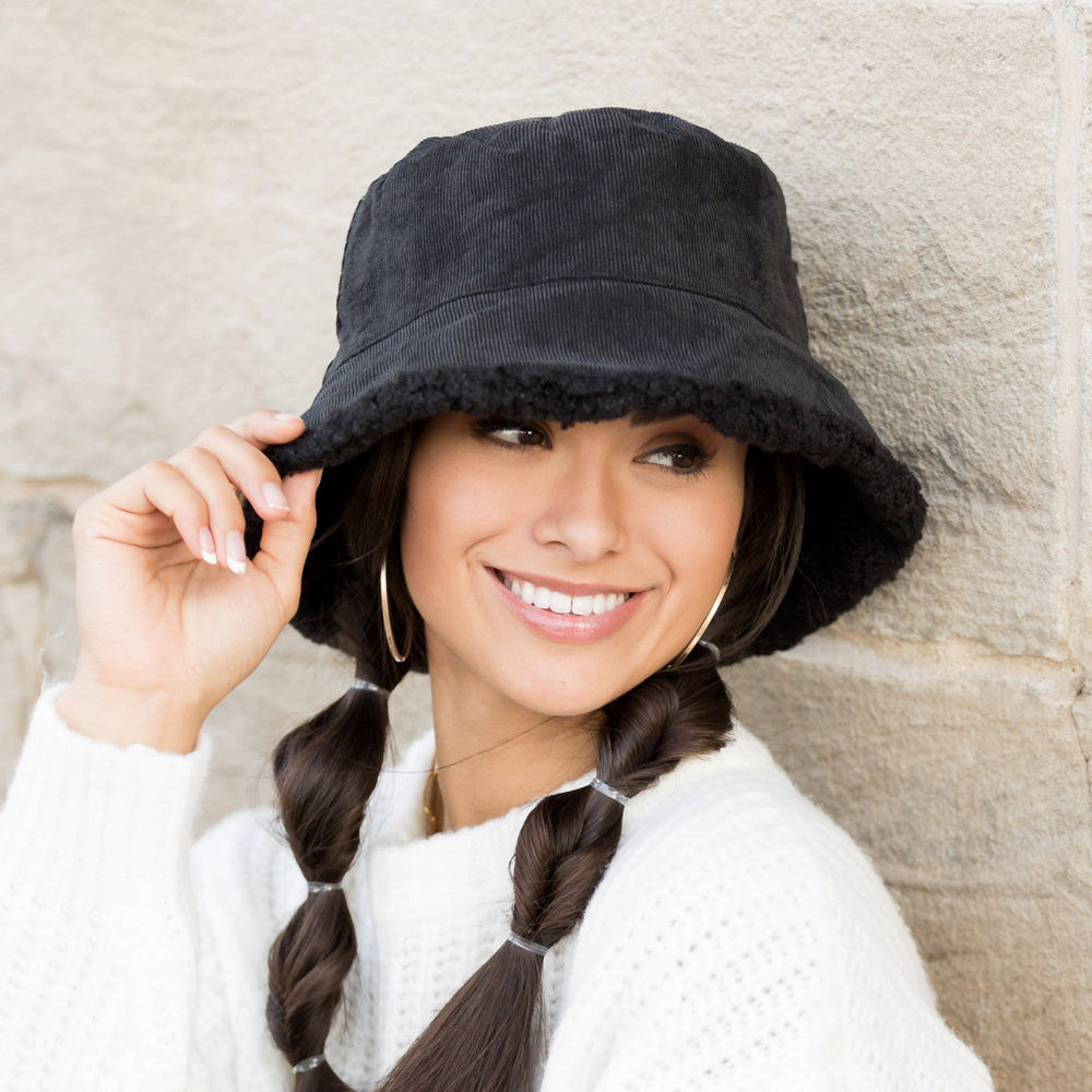 Reversible Sherpa Boucle Bucket Hat | AILI'S CORNER