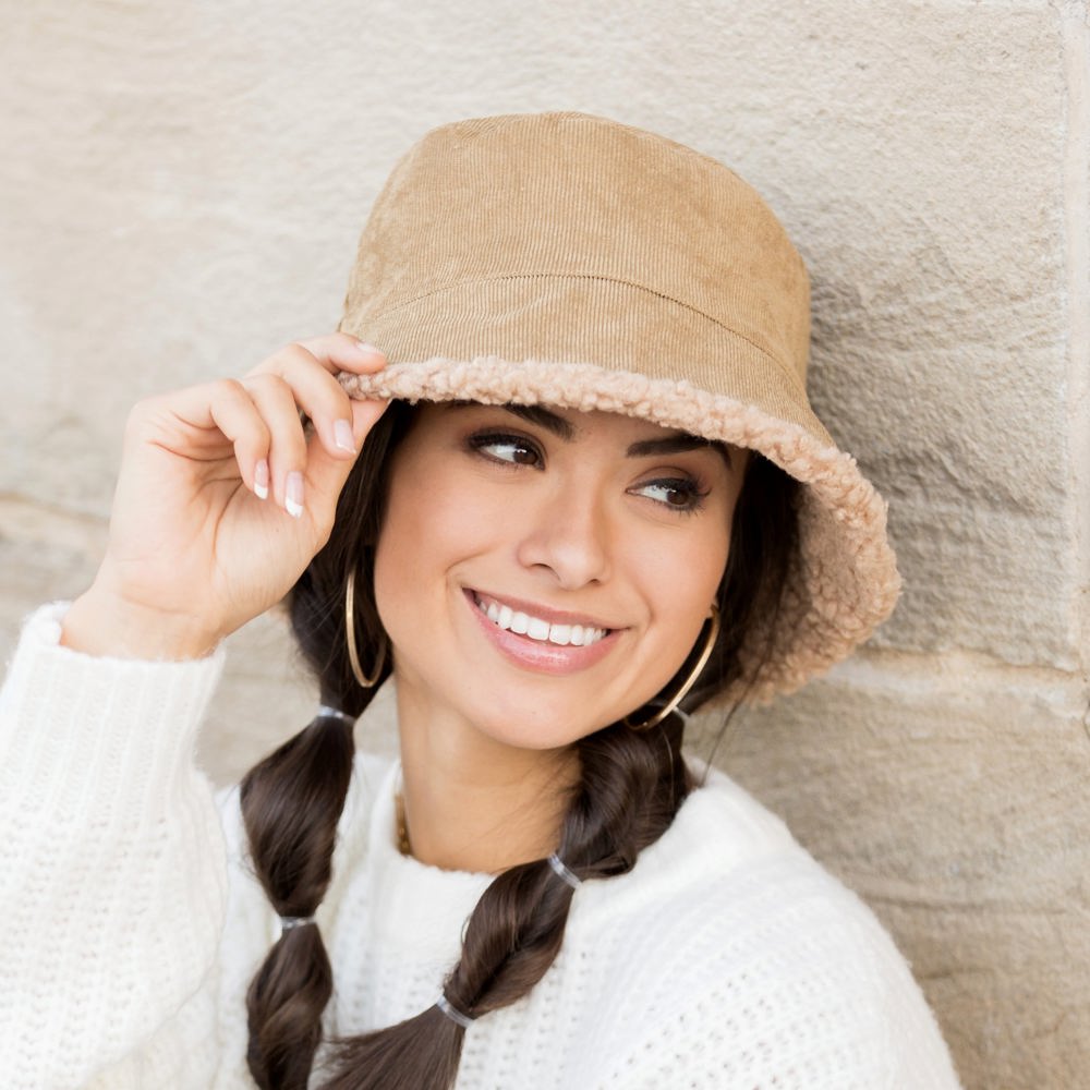 Reversible Sherpa Boucle Bucket Hat | AILI'S CORNER