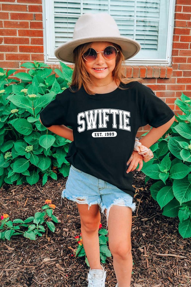 1989 Swiftie Youth Graphic Tee