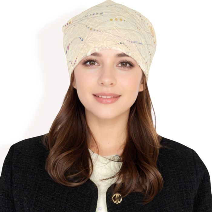 Women's Knitted Newsboy Cap with Braided Cable Pattern and Stylish Brim Design