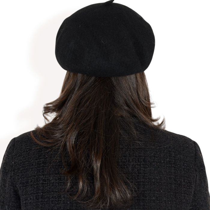 Women'sClassic Wool Beret Hat with Adjustable Inner Band and Timeless Parisian Style