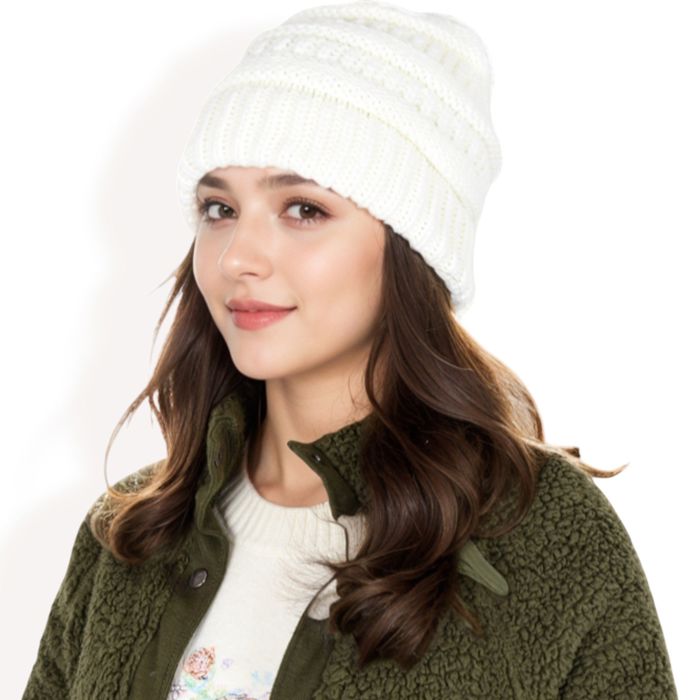 Women's Satin-Lined Knit Beanie for Hair Protection and Moisture Retention in a Cozy Slouch Design