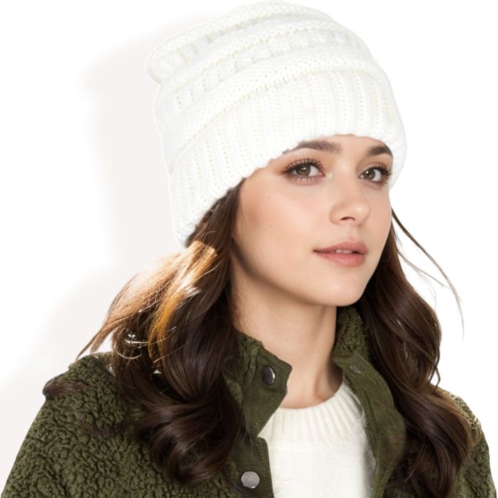 Women's Satin-Lined Knit Beanie for Hair Protection and Moisture Retention in a Cozy Slouch Design