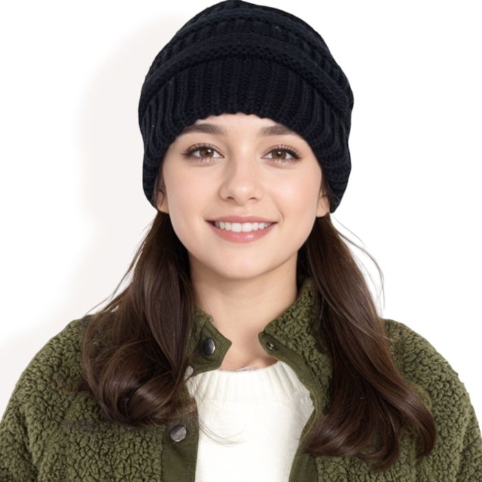 Women's Satin-Lined Knit Beanie for Hair Protection and Moisture Retention in a Cozy Slouch Design