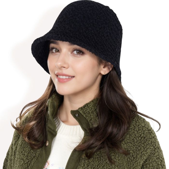 Women's High Pile Fleece Bucket Hat with Soft Textured Fabric and Modern Casual Design