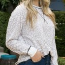 Gray Small Leopard Print Long Sleeve Top with Crew Neck and Ribbed Cuffs