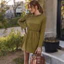 Green Medium Long Sleeve Mini Dress with Elastic Waist and Soft Knit Fabric