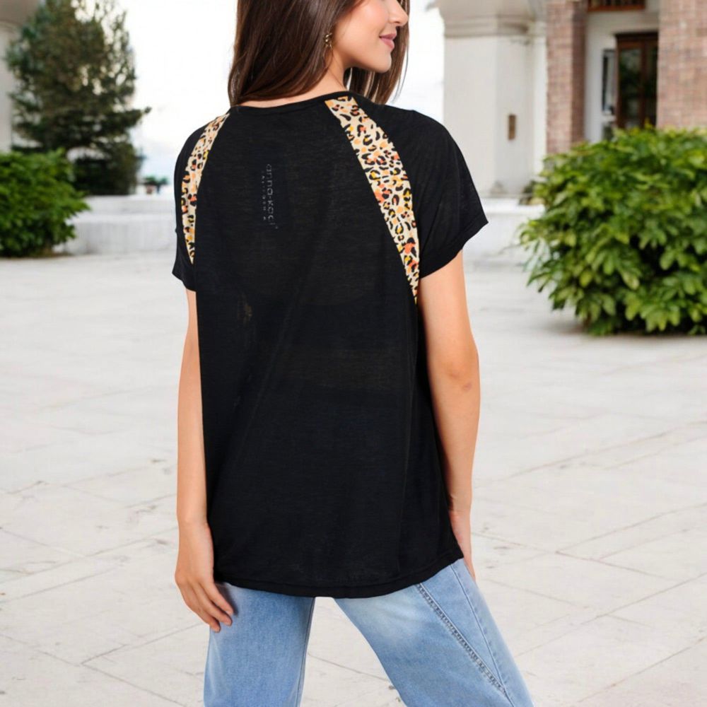 Short Sleeve Casual T-Shirt with Leopard Print Accents and Raglan Sleeves for Everyday Wear