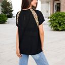 Black Large Short Sleeve Casual T-Shirt with Leopard Print Accents and Raglan Sleeves for Everyday Wear