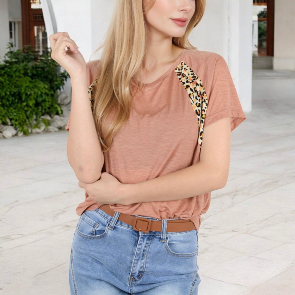 Short Sleeve Casual T-Shirt with Leopard Print Accents and Raglan Sleeves for Everyday Wear