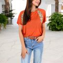 Orange Large Short Sleeve Casual T-Shirt with Leopard Print Accents and Raglan Sleeves for Everyday Wear