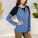 Blue Large Long Sleeve Waffle Knit Top with Raglan Color Block Sleeves and Crew Neck