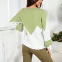 Green Large Zigzag Color Block Sweater with Long Sleeves and Crew Neck