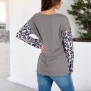  Long Sleeve Ribbed Knit Top with Leopard Print Contrast and V-Cut Design