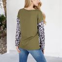 Green Medium Long Sleeve Ribbed Knit Top with Leopard Print Contrast and V-Cut Design