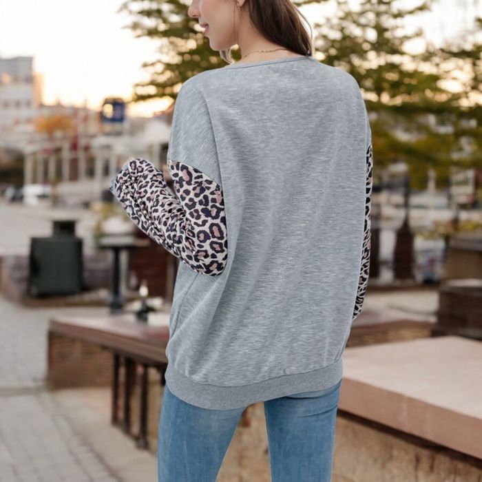 V-Neck Long Sleeve Pullover Top with Comfortable Fabric for Casual Wear