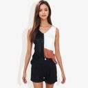 Black Large V-Neck Color Block Sleeveless Sweater Top Lightweight Knit Design Ideal for Layering or Wearing Alone