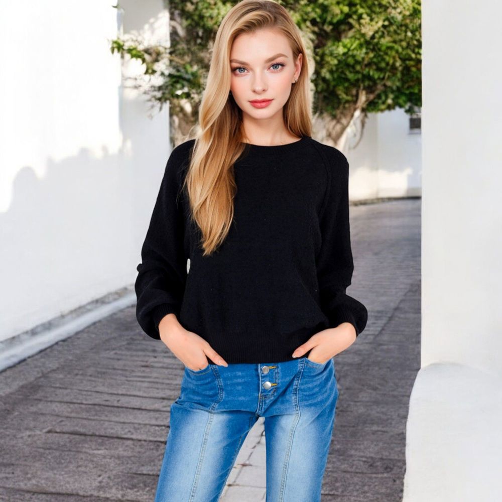 Long Sleeve Ribbed Knit Pullover Sweater with Crew Neck