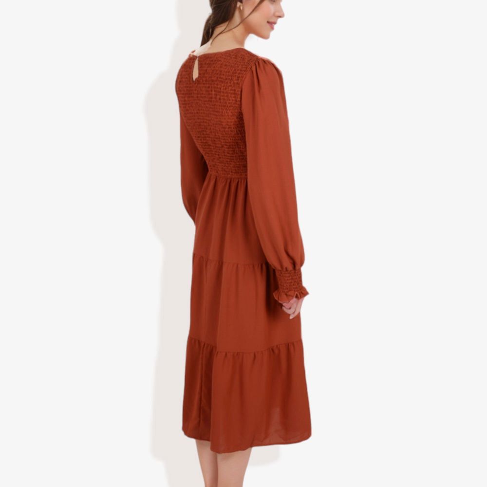 Long Sleeve Smocked Maxi Dress with Tiered Skirt and Elegant Crew Neck Design for Stylish Casual Wear