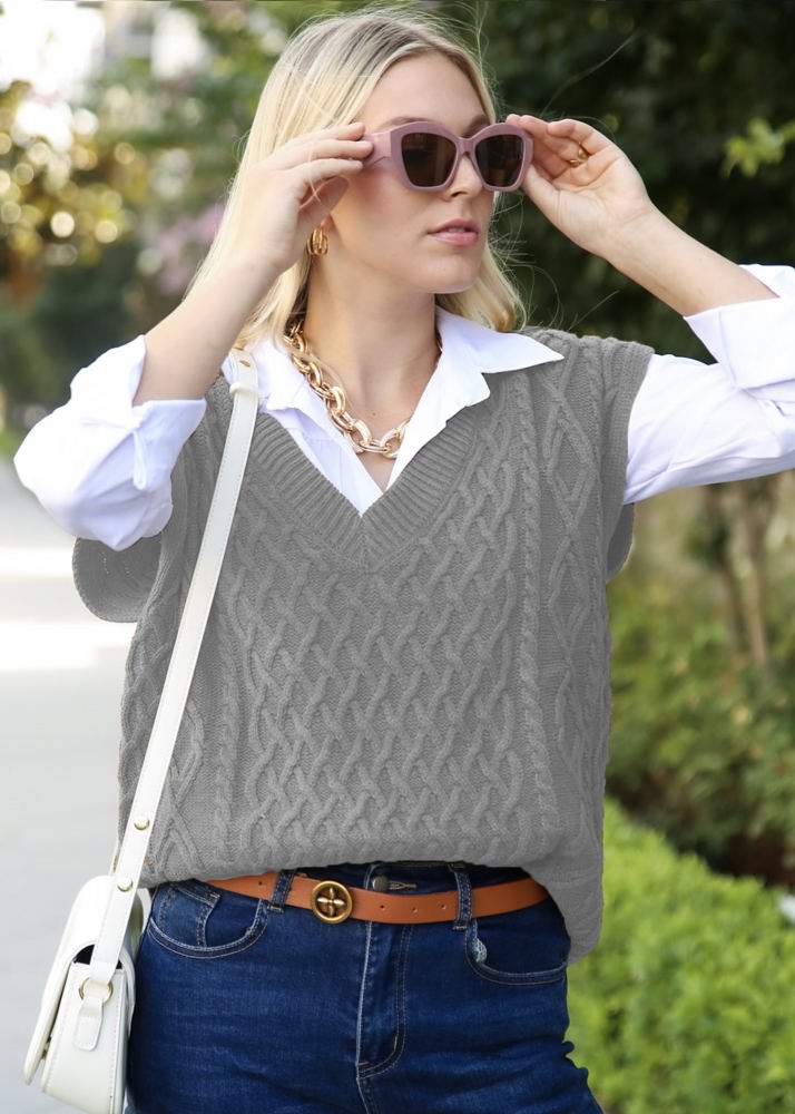 Sleeveless Cable Knit Sweater Vest with V-Neck and Ribbed Hem