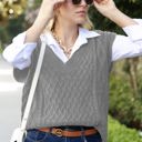 Gray L-XL Sleeveless Cable Knit Sweater Vest with V-Neck and Ribbed Hem