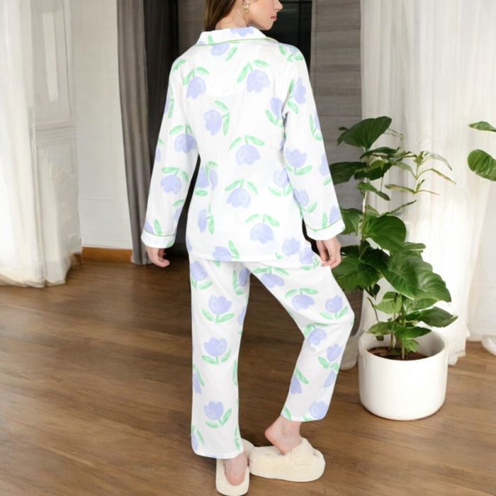 Women's Floral Print 2-Piece Pajama Set with Long Sleeve Button-Up Top and Relaxed Fit Pants