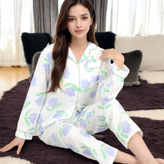 Women's Floral Print 2-Piece Pajama Set with Long Sleeve Button-Up Top and Relaxed Fit Pants