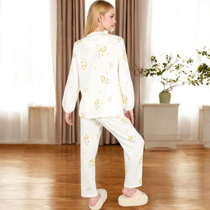 Women's Floral Print 2-Piece Pajama Set with Button-Front Top and Soft Muslin Textured Fabric