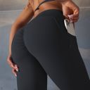 Black Medium Women's Overlap V-Waist High-Waisted with Pockets Seamless Yoga Workout Compression Tights for Running and Gym Training