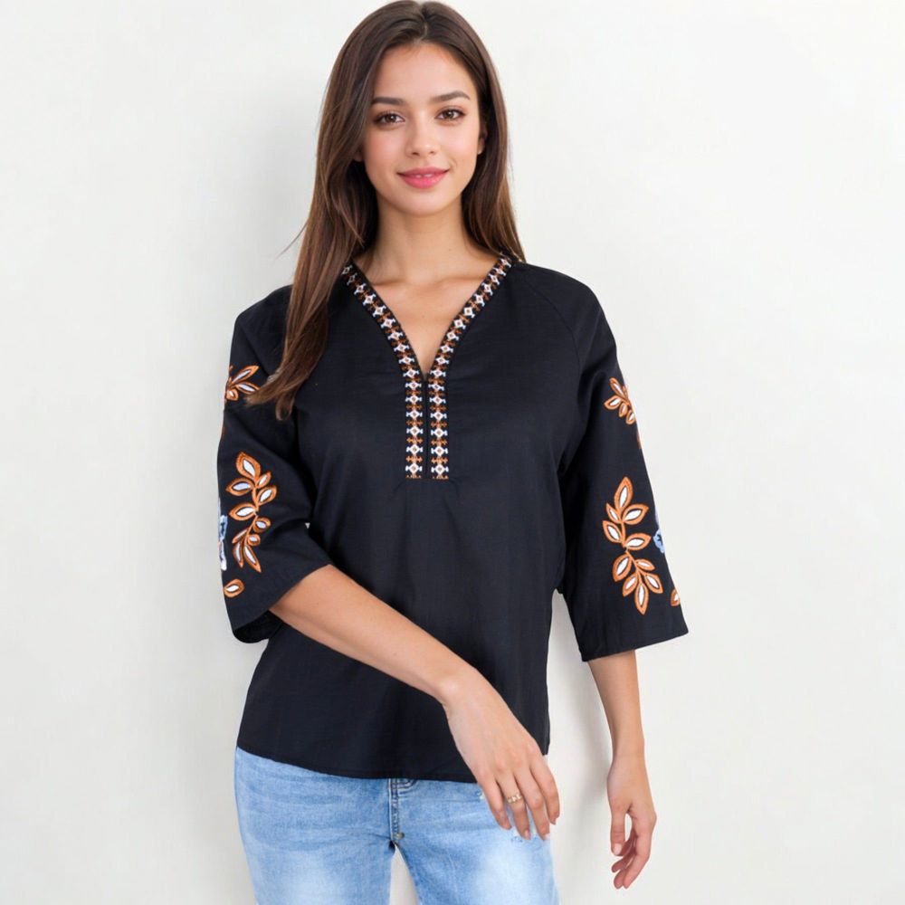 Embroidered Tunic Top With 3/4 Sleeves And Floral Patterns