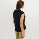 Black Large Sleeveless Knit Top With Seam Front Detail