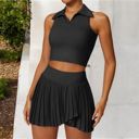 Black Small Women's Sleeveless Polo Crop Top with Collared Neckline and Stretch Fabric