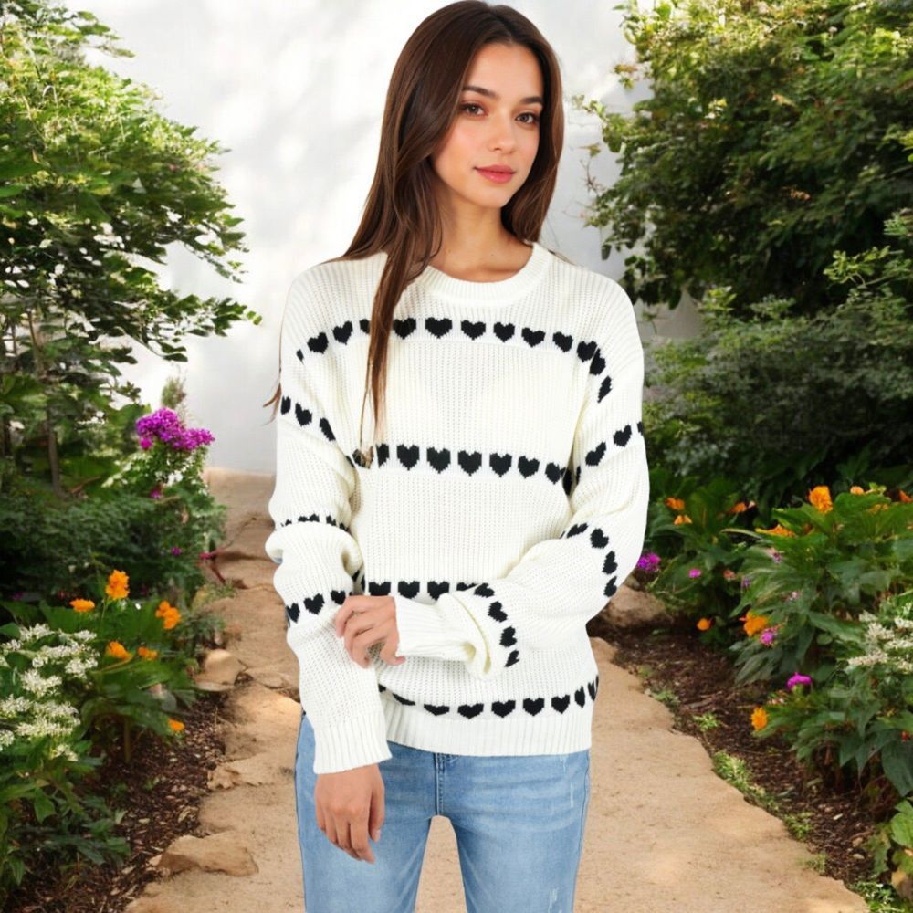 Long Sleeve Knit Sweater with Heart Pattern and Crew Neck