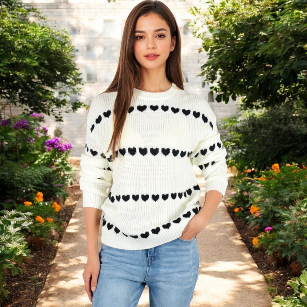 Long Sleeve Knit Sweater with Heart Pattern and Crew Neck