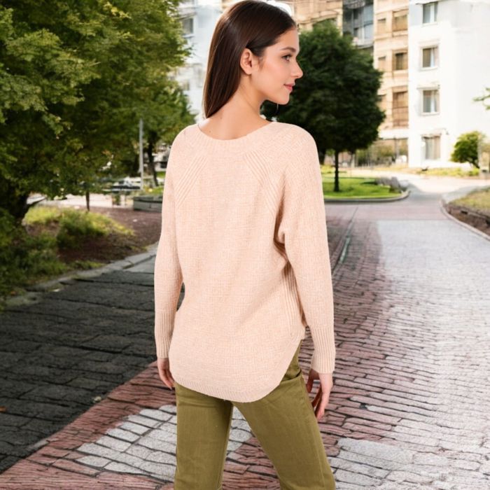 Textured Knit Sweater with V-Neckline and Ribbed Sleeves