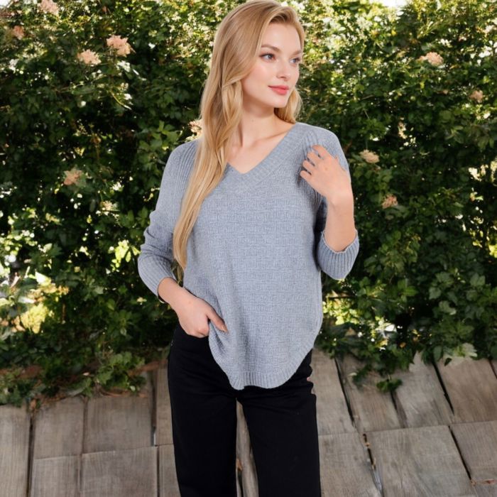 Textured Knit Sweater with V-Neckline and Ribbed Sleeves