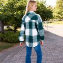 Green Large Plaid Button-Down Shirt with Classic Design and Relaxed Fit